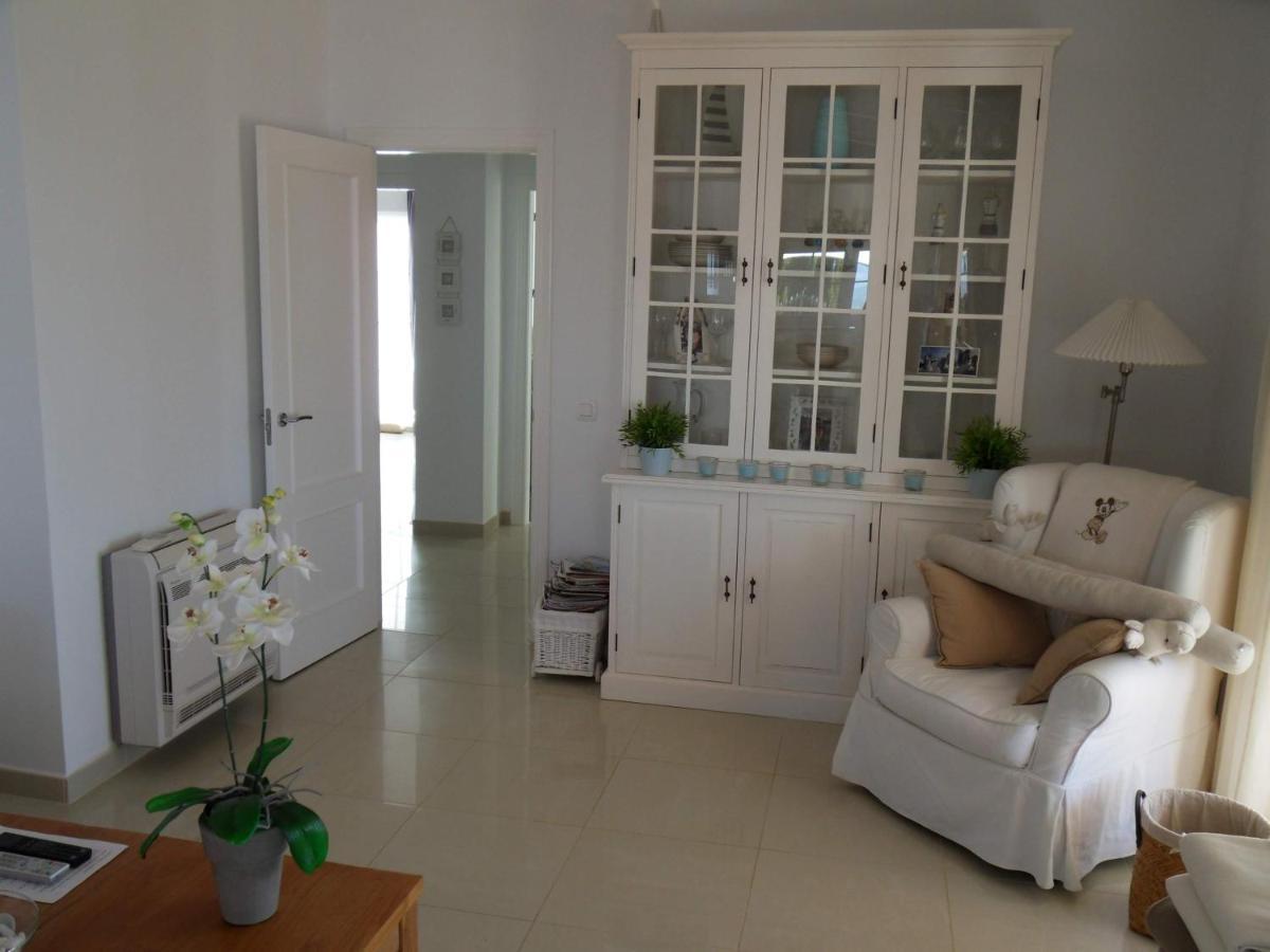 Villa Perla Blanca Sayalonga Exterior photo